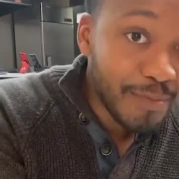 Breaking news audience review