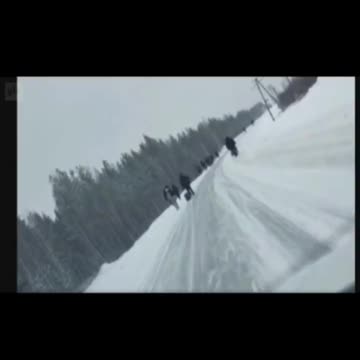 The Finnish Yle showed recordings of the situation on the border with Russia.