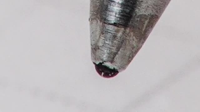You think only ONE ball in your pen tip 🧐💁♀️