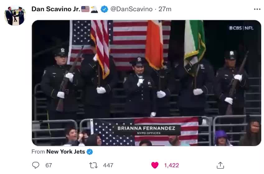NY Jets Fans belt out Anthem on 9/11.