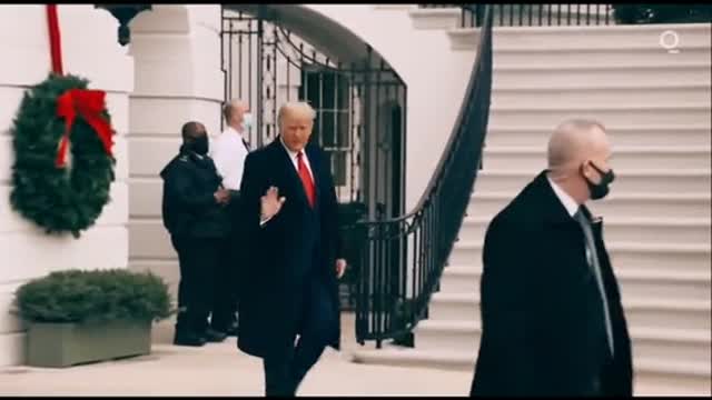 Trump" Caught " Walking in White House Enterance!!