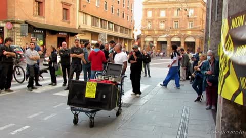 BOLOGNA - 1° ottobre 2022 - Manifestazione NON PAGHIAMO