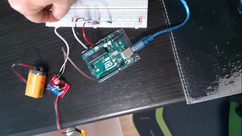 Programação Arduíno - Sessão 7 - Circuitos em breadboard