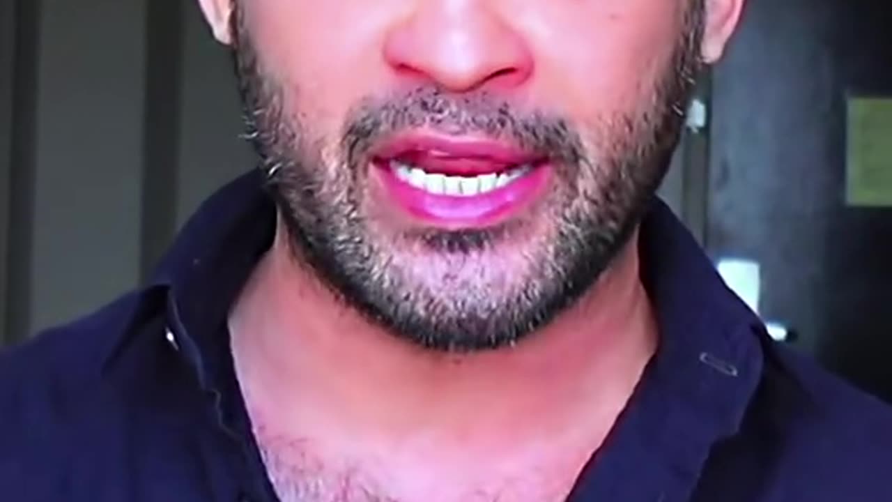 Waqarzaka touch