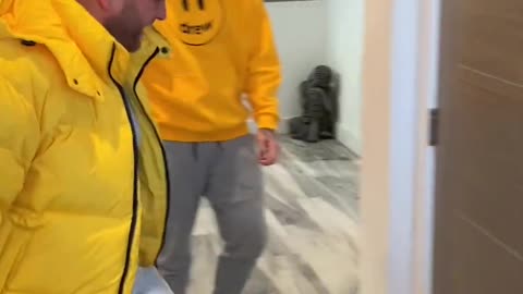 how can this get any worse-- 😂 (pranks)