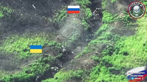 Footage : Russian troops storming a fortified Ukrainian position (trenches)