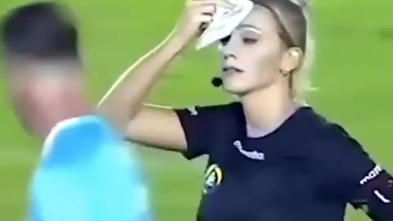 😳 THIS FEMALE REFEREE IS WILD | FOOTBALL SURPRISING MOMENTS 2023