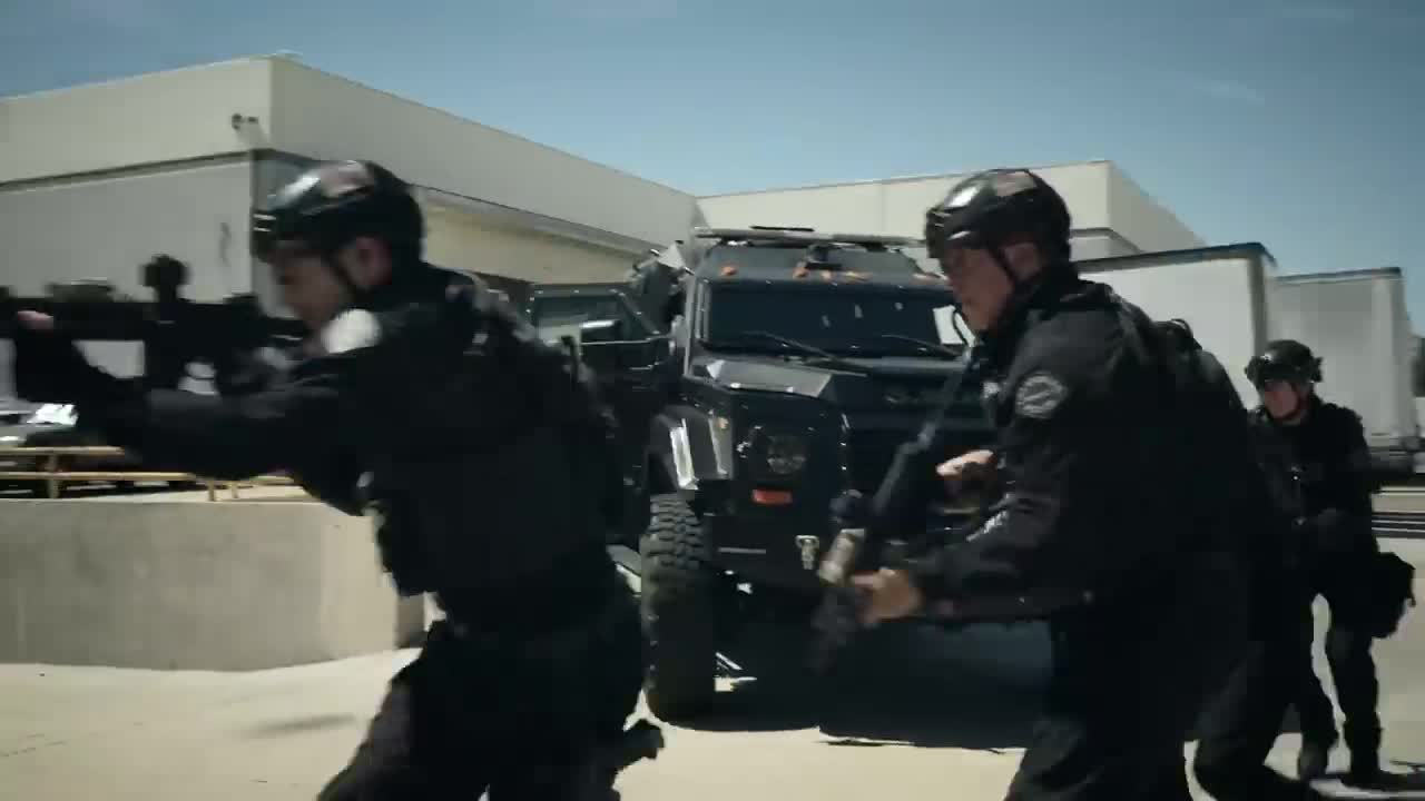 Hondo Kills Zaw Min & Saves Thet - S.W.A.T 6x02