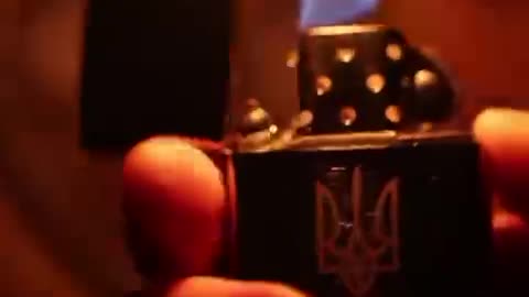Ukrainian recruits who are training in the UK are given a lighter engraved with "Glory to Ukraine