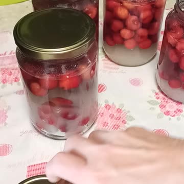 Cherry Syrup ready to pasteurization
