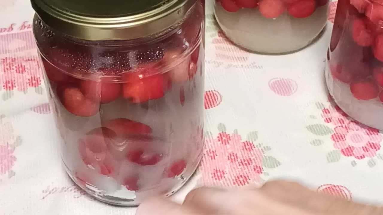 Cherry Syrup ready to pasteurization