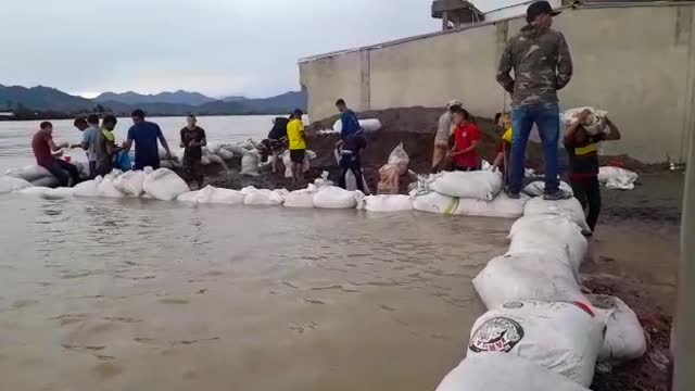 Río Cauca crecido en Guaranda