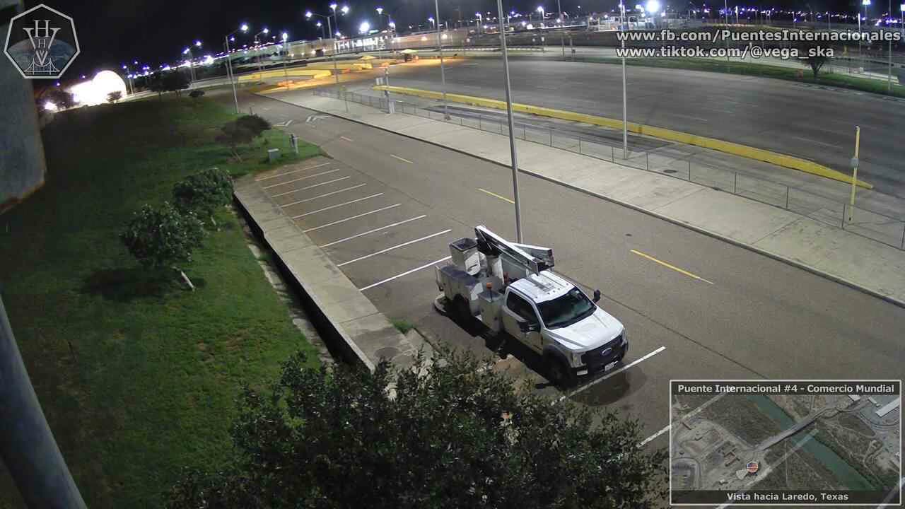 2023-12-16 - Puente Internacional 4 (viendo hacia Laredo, Texas)