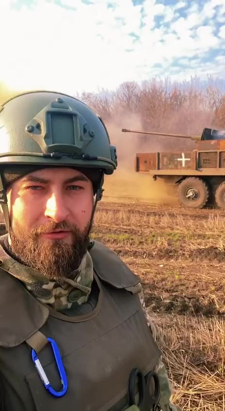 Ukrainians Fire Massive Field Gun