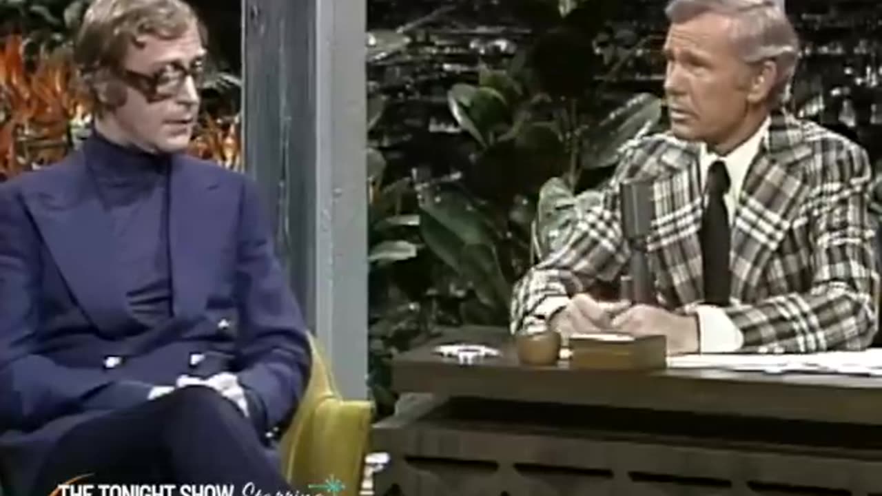 Johnny Gives Michael Caine a Lesson in Stand-Up Comedy - Carson Tonight Show