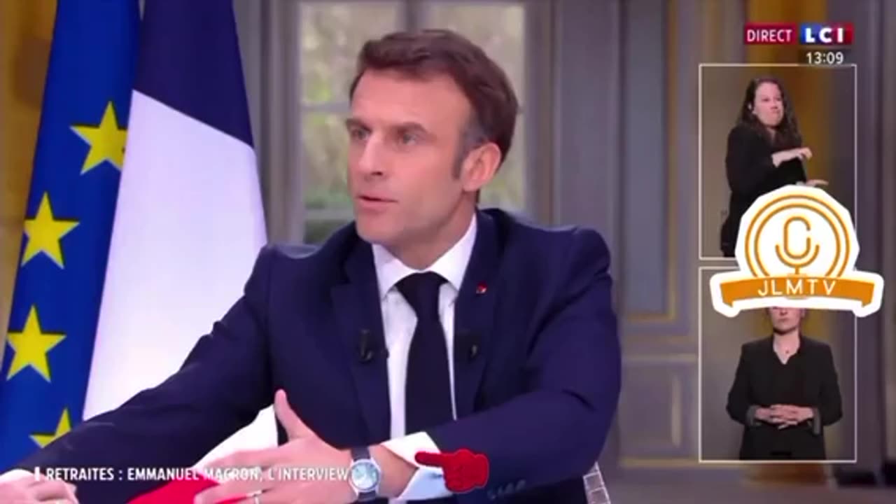 Macron removes $60,000 luxury watch during speech 🤷🏻‍♂️ Viva Le Reveluciön. 🤣🤣🤣