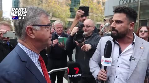 Reporter Avi Confronts and Shame Live A Journalist Mainstream Media Lies About A Freedom Covid Activist Court Ruling