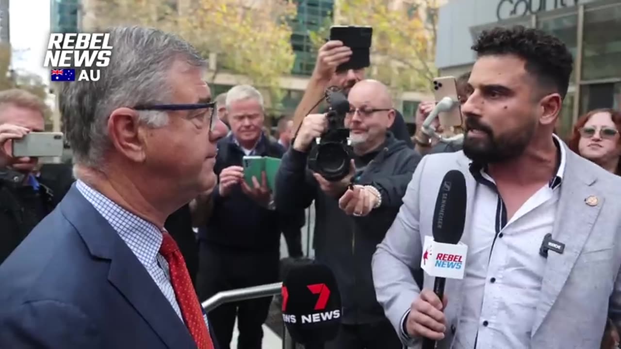 Reporter Avi Confronts and Shame Live A Journalist Mainstream Media Lies About A Freedom Covid Activist Court Ruling