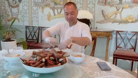 20220513文贵先生GETTR²：尊敬的战友们好，分享海鲜海手指。