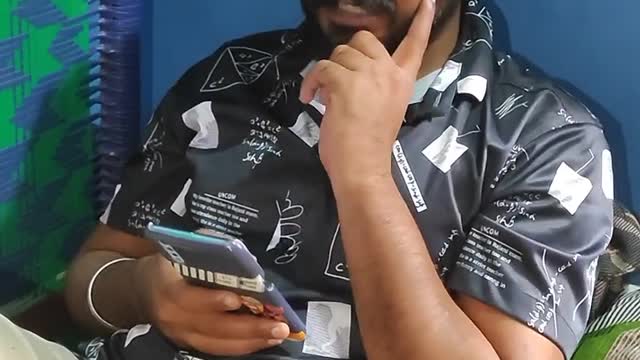 yarelam indha velaiya paathurukinga