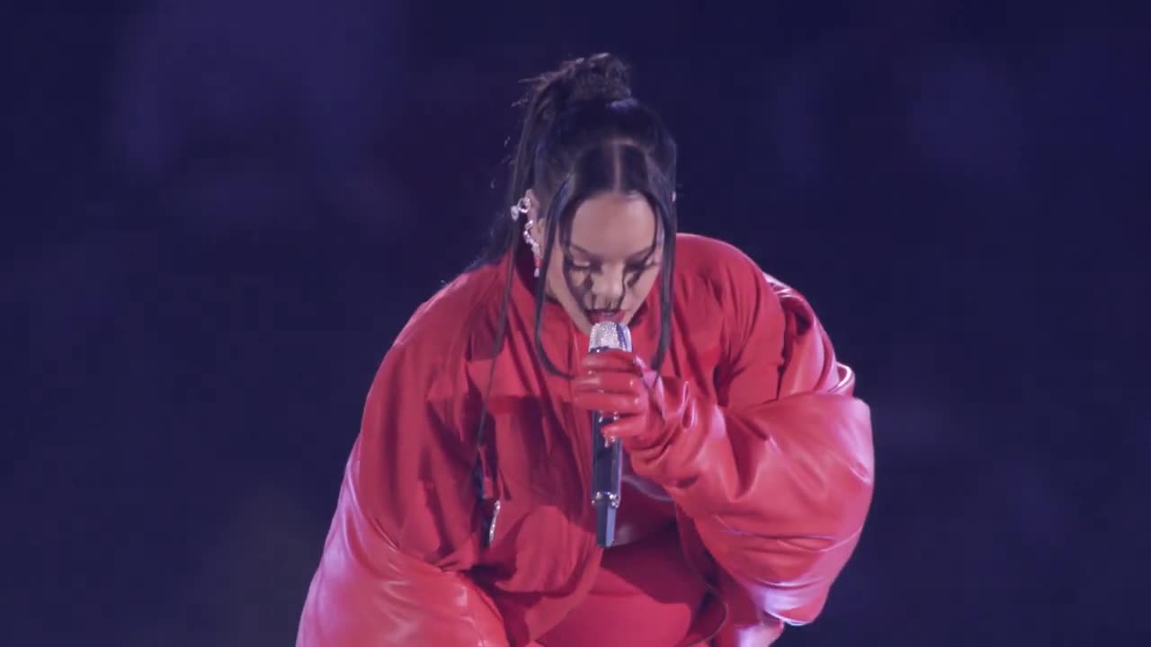 Rihanna Superbowl Short Breakdown