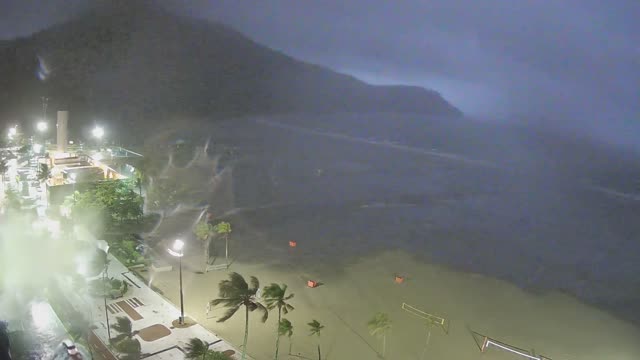 Chuva e tempestade na Praia Grande