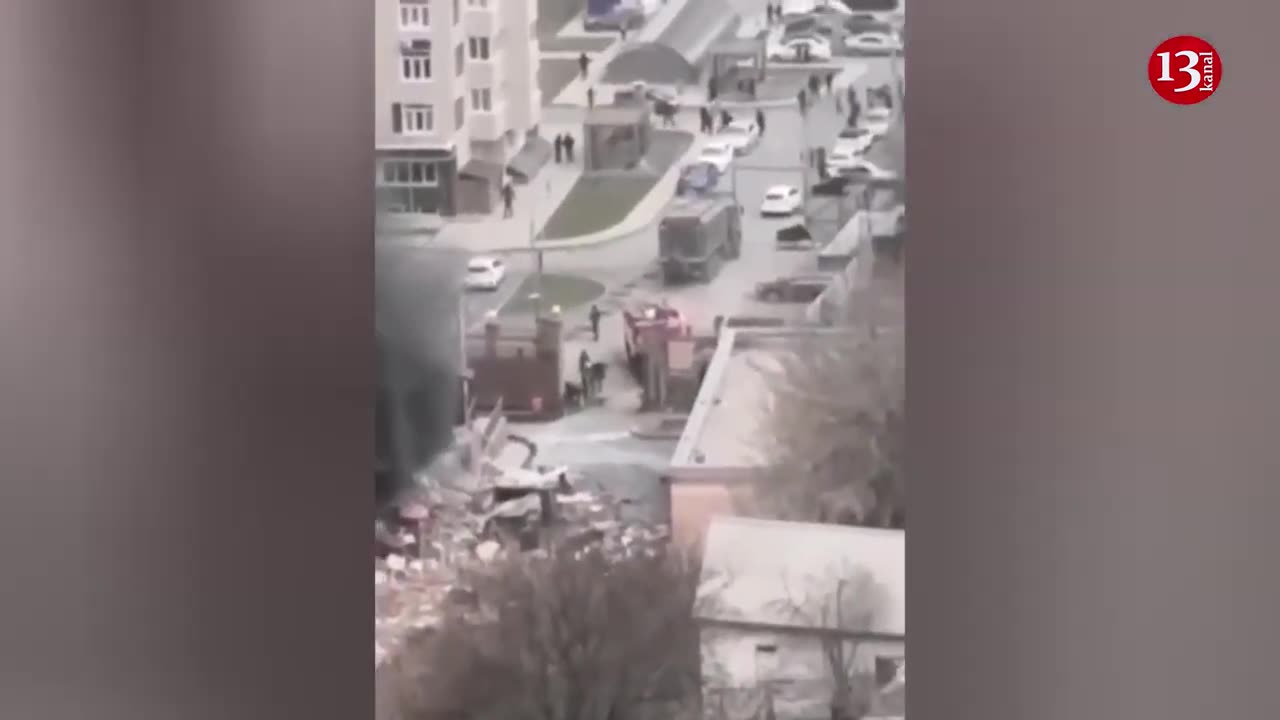 A fierce fire broke out in the building of the border service in Russia