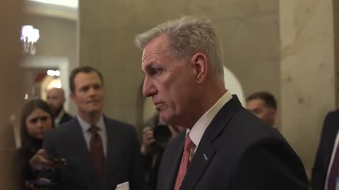 Kevin McCarthy TAKES A SLEDGEHAMMER to entire crowd of Fake News reporters