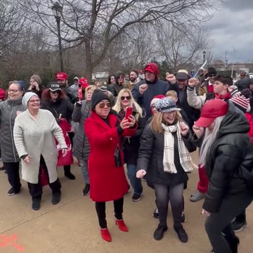 Flash Mob in Staten Island NY does the Trump victory dance.