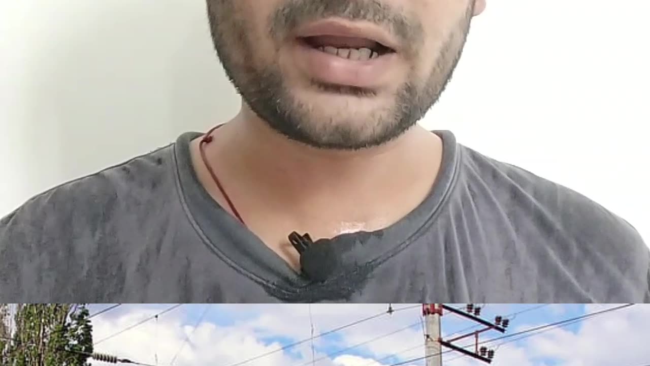 Bina driver ke hi jab chalne laga train ka engine