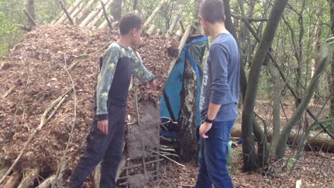 Bushcraft: overnachting in het bos | Outdoor Survival