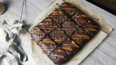 How to Make Caramel Brownies