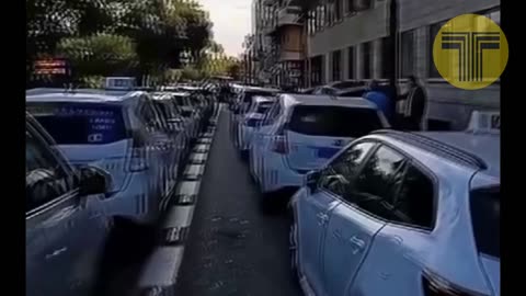 Taxistas de València se concentran ante el Palau contra la regulación del Consell
