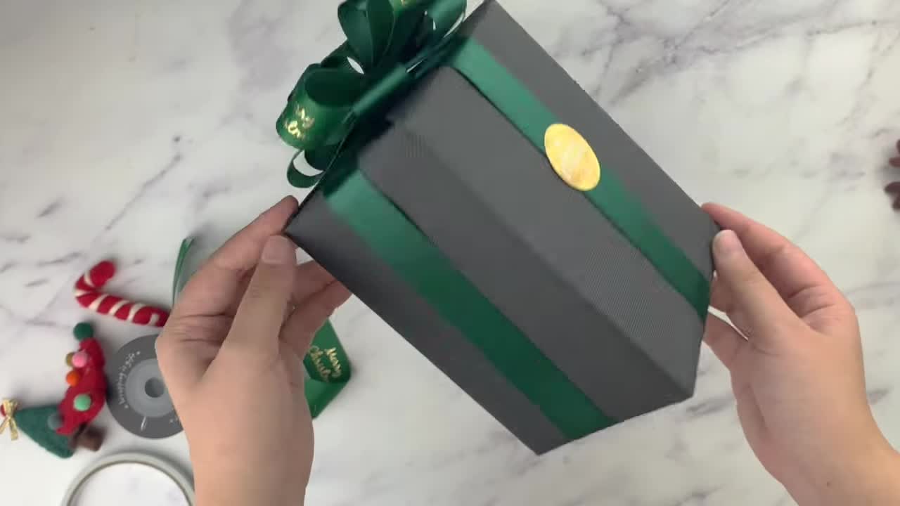 DIY Gift Wrapping - Christmas Gift Packaging Ideas With Multilayer Bowknot Ribbon Bow