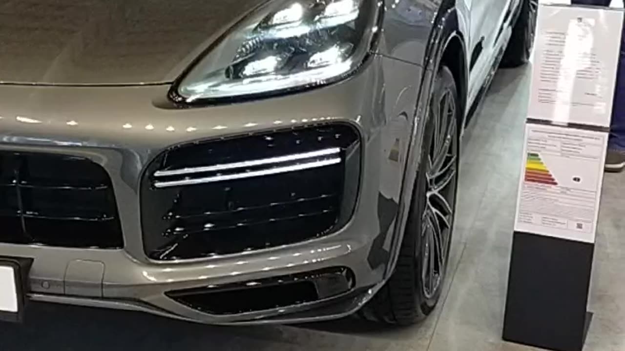 Porsche Cayenne turbo coupe exhaust sound