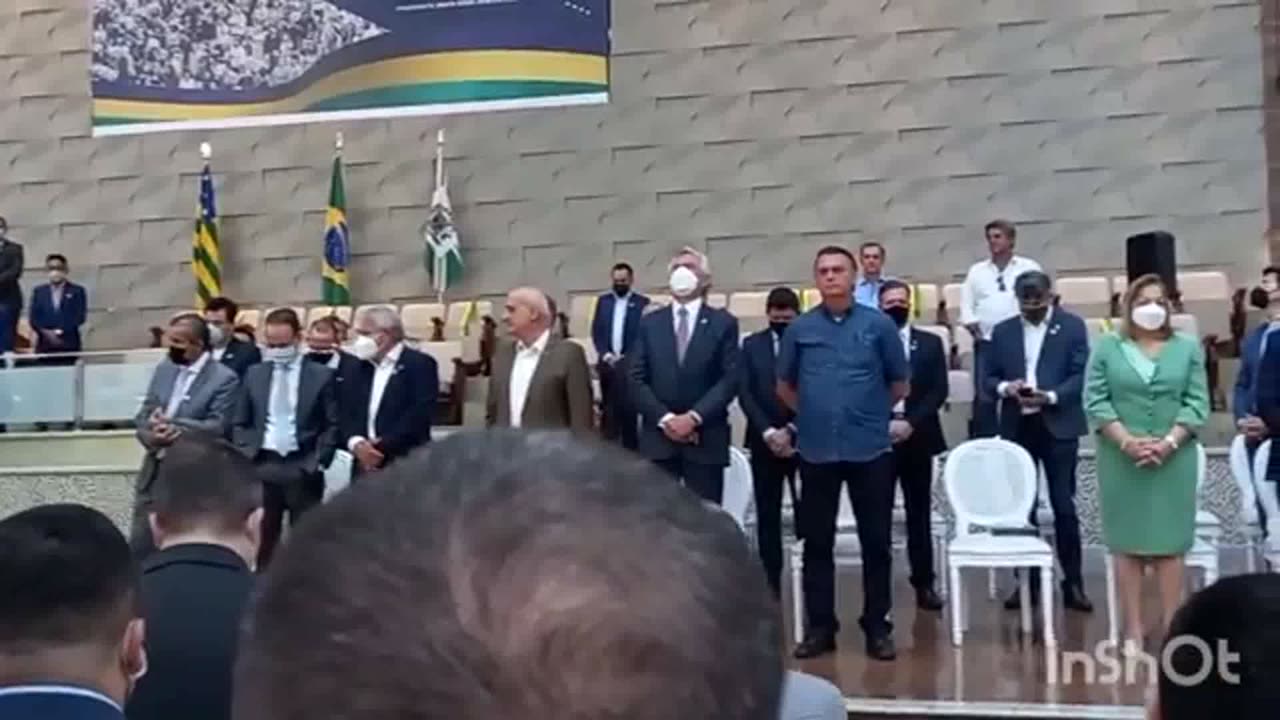 BOLSONARO REECEBE PROFECIA EM GIOIÂNIA