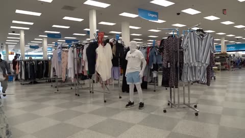MANNEQUIN SCARE PRANKS | SOOFUNNI Videos