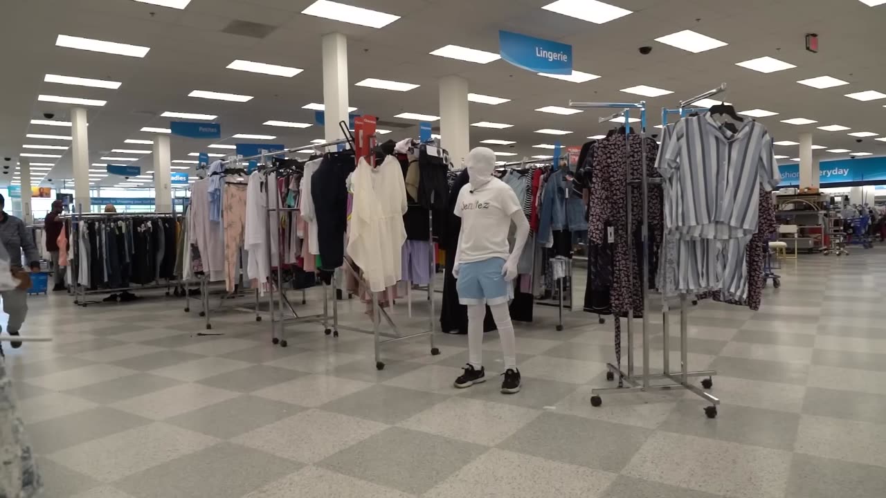 MANNEQUIN SCARE PRANKS | SOOFUNNI Videos