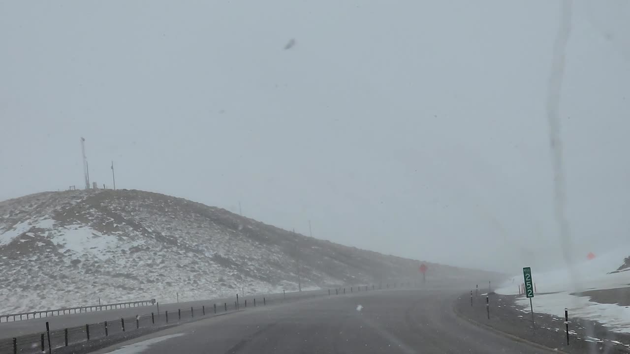 SOLO I 80 EAST BOUND NOW WYOMING USA