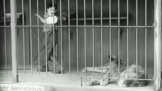 Charlie Chaplin funny clips