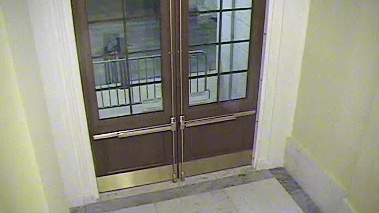 3443CHOB02CH12NRotundaExit_2021-01-05_20h20min01s373ms.mp4