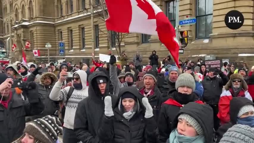 Sunday morning church service at Parliament Hill kicks off with O Canada