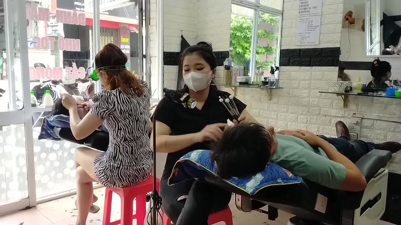 Full relaxation service for men at Vietnam barber shop