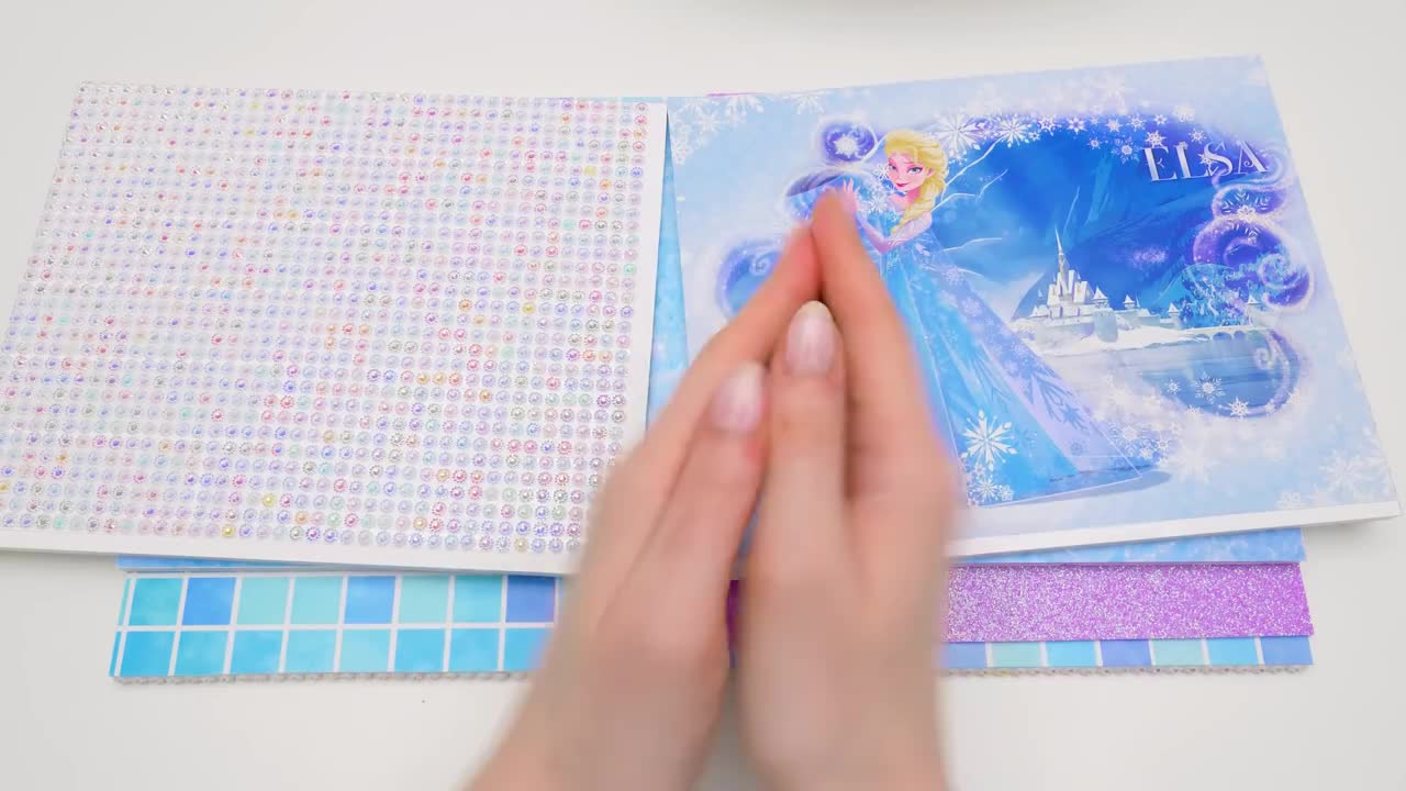 Building A Magical Mini Apartment For Queen Elsa ❄️