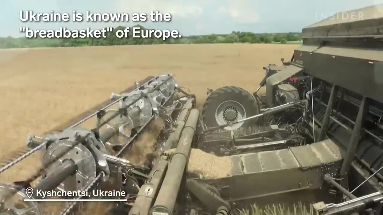 Russia bombs Ukraine grain silos