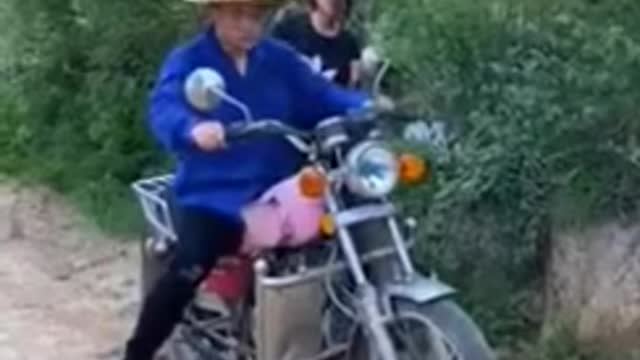 Chinese Comedian 😂 China fanny video 2021 🤣 CHINESE funny video tik tok douyin