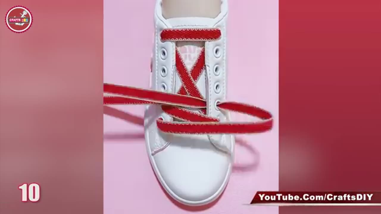 The trick of tying shoelaces