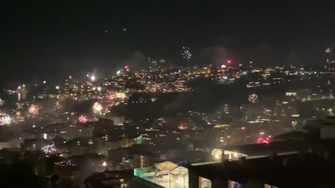 Naples mayor Gaetano Manfredi banned fireworks 2 days ago. This was the city's response!