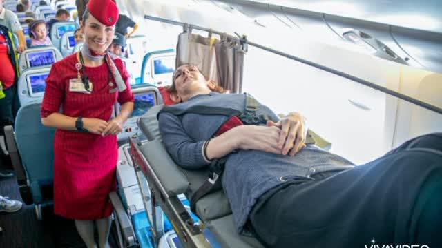 Turkish Airlines helps world's tallest woman