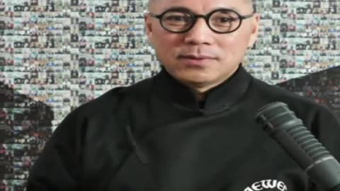 20211225文贵先生直播¹： #习近平 深信自己是真龙天子，用 #龙椅、 #玉皇杯！左青龙（大臣），右白虎（香港、澳门特首）！